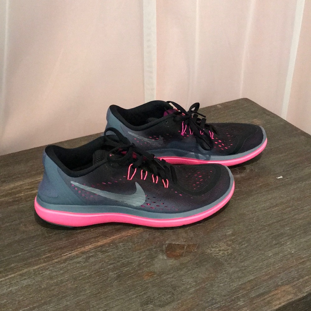 💗FINAL PRICE💗NIKE FLEX RUNNING SHOES